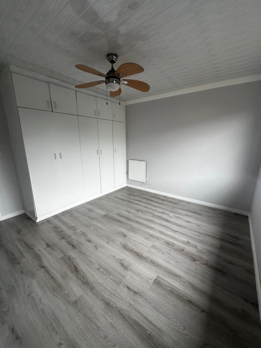 To Let 3 Bedroom Property for Rent in Southfield Western Cape